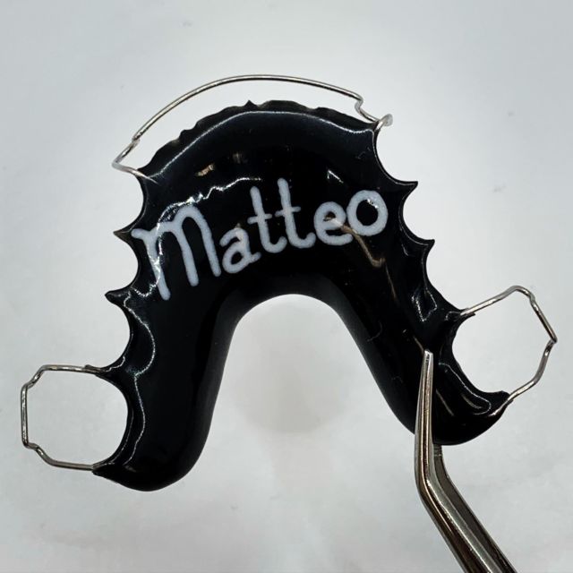 This one will never get mixed up at the lunch table #matteo #name #hawley #retainer #acyrlic #blackandwhite #black #white #orthodontics #ortho #orthofun #orthodontist #dentistry #dental #dentist #dentalart #ortodoncie #ortodoncia #ortodonzia #ortodontia